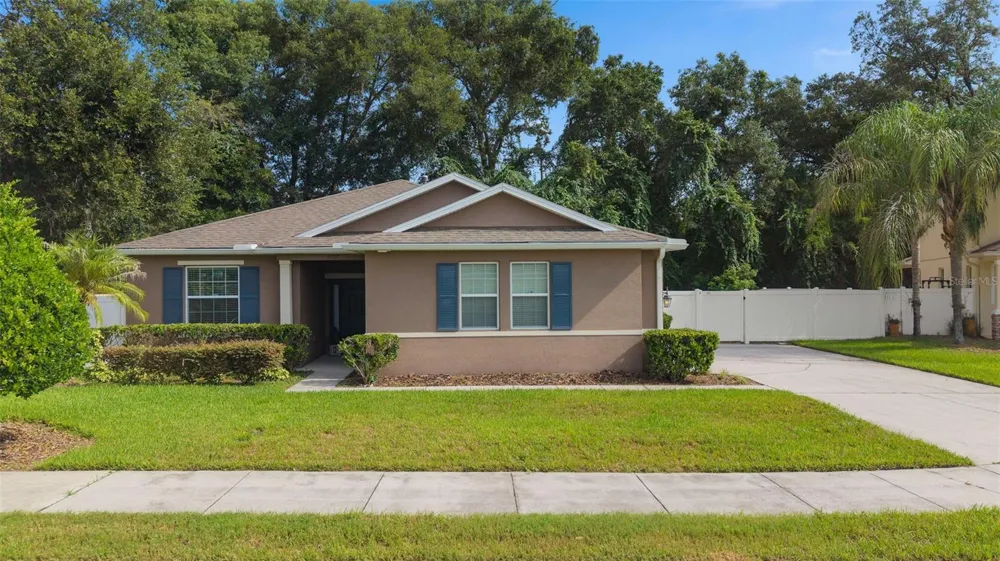 1007 FLAGSTONE COURT Apopka, FL 32703