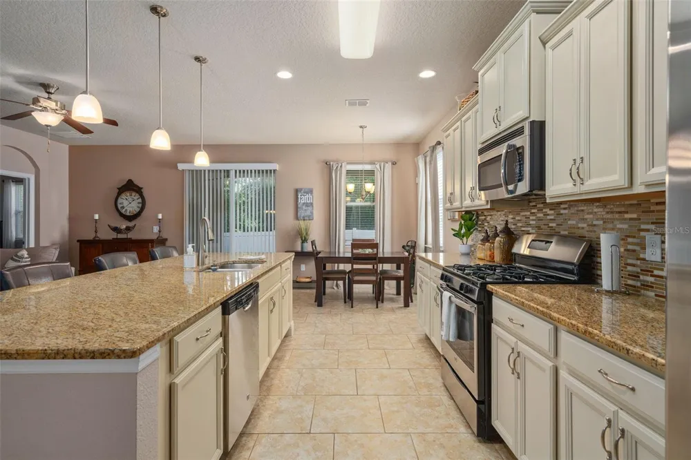 1007 FLAGSTONE COURT Apopka, FL 32703