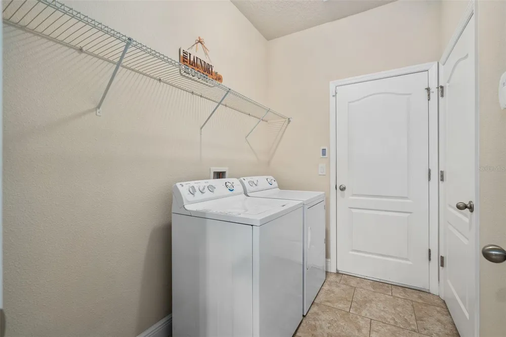 1007 FLAGSTONE COURT Apopka, FL 32703
