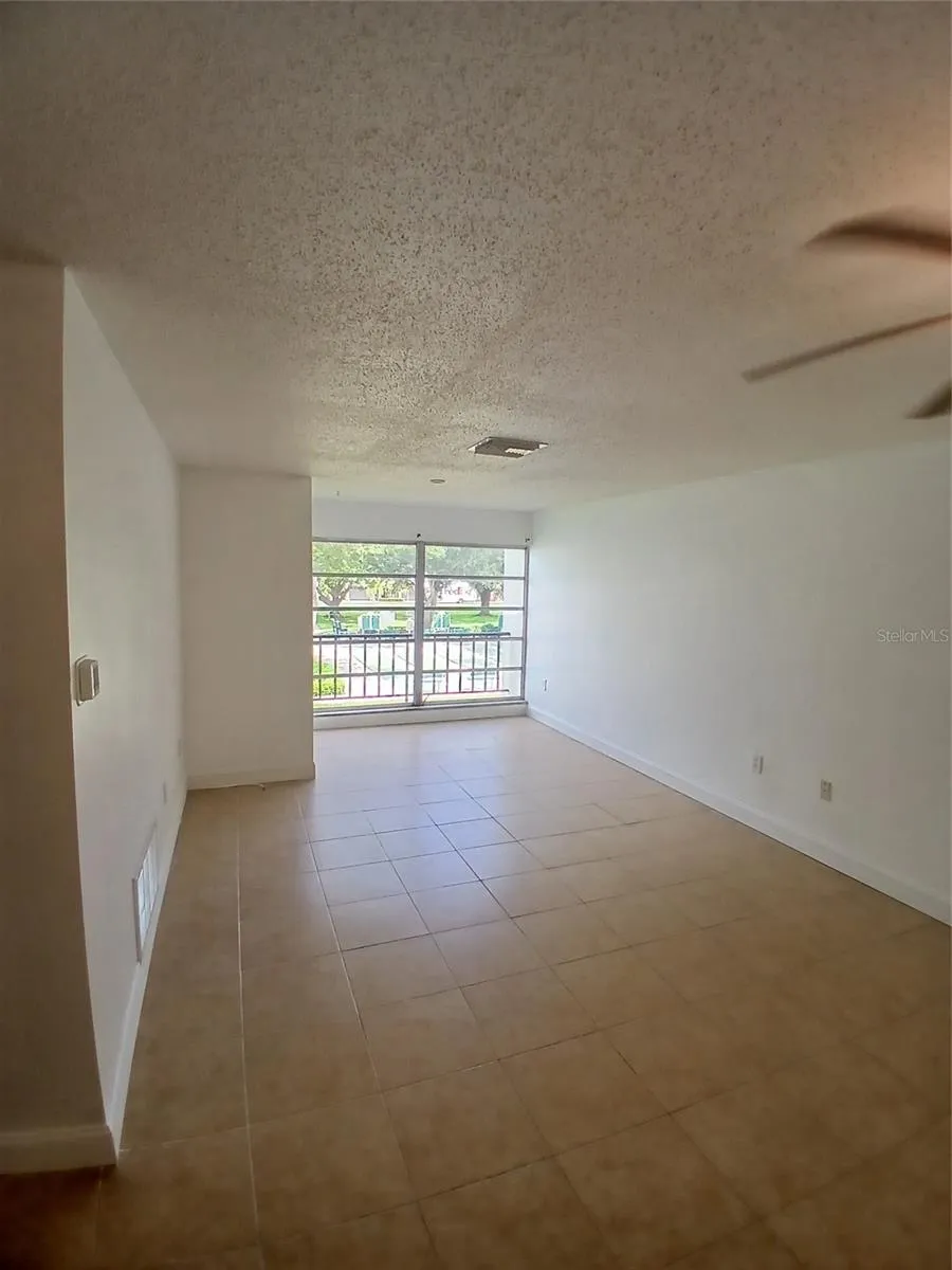 2700 BAYSHORE BOULEVARD #2211 Dunedin, FL 34698