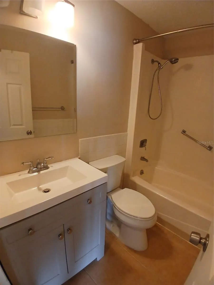 2700 BAYSHORE BOULEVARD #2211 Dunedin, FL 34698