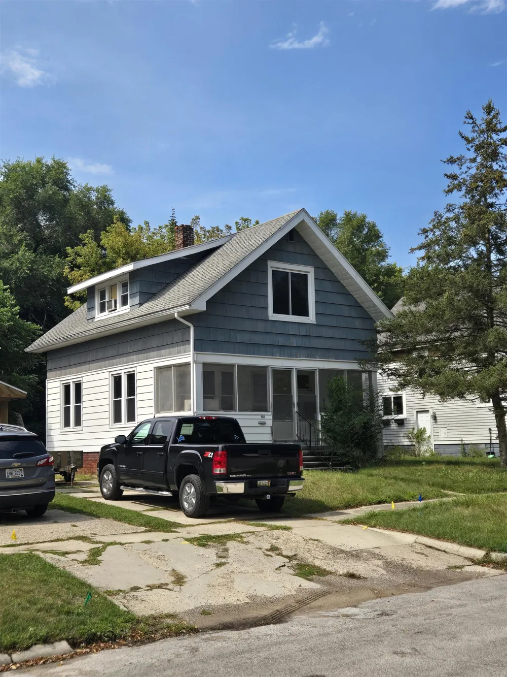 907 Court Avenue Alma City, MI 48801