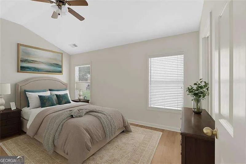 2555 Flat Shoals RD College Park, GA 30349