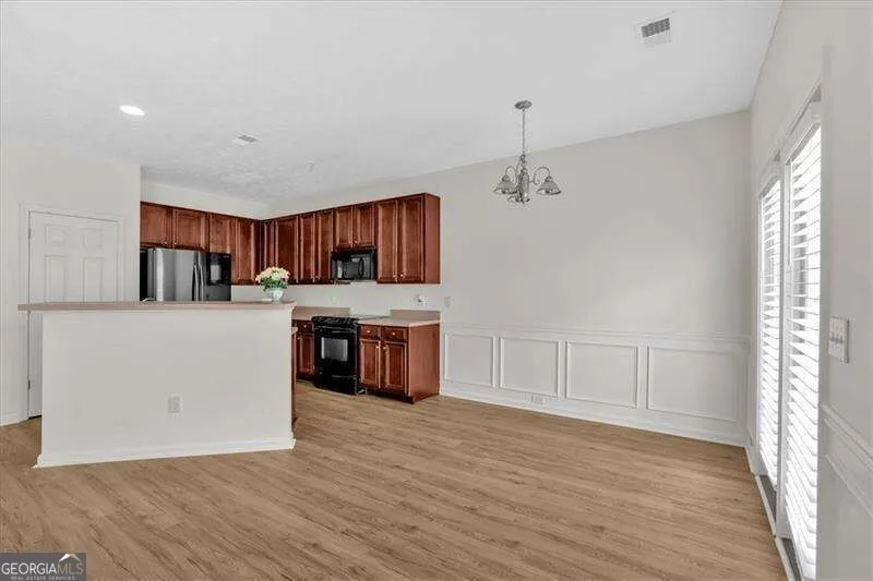 2555 Flat Shoals RD College Park, GA 30349