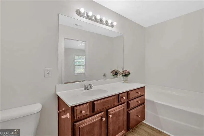 2555 Flat Shoals RD College Park, GA 30349