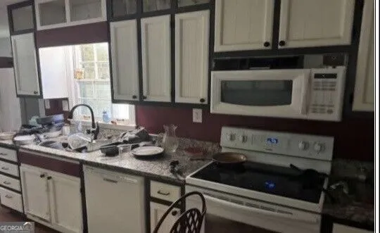 105 Little John WAY Newnan, GA 30263