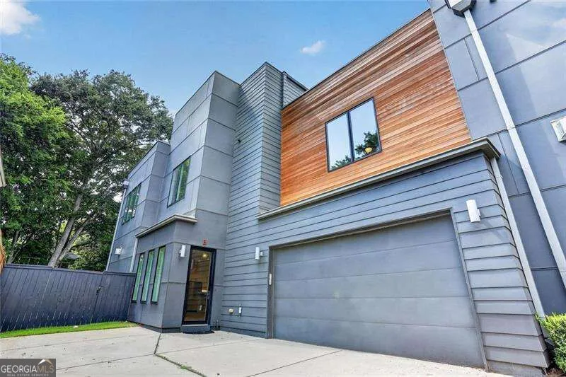 244 Locust ST NE Atlanta, GA 30317