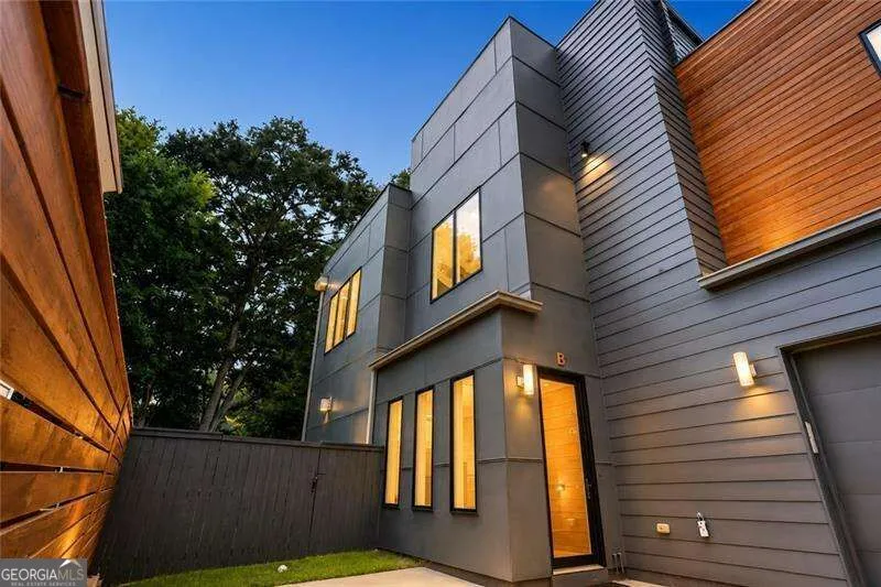 244 Locust ST NE Atlanta, GA 30317