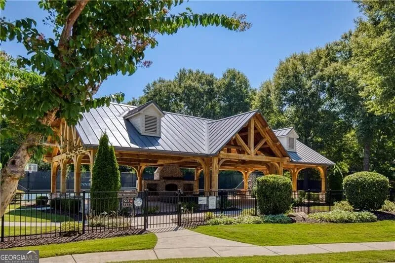 1175 Jennifer Oaks DR Alpharetta, GA 30004