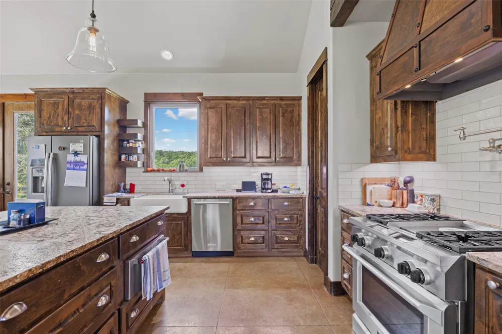 211 Rancho Ladera Drive San Marcos, TX 78666