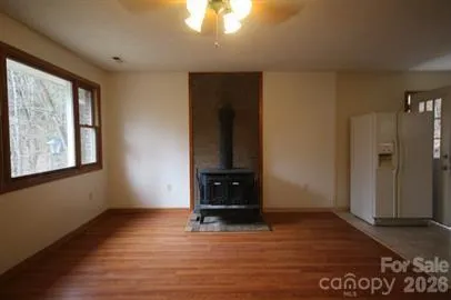937 Shoal Creek Road Balsam Grove, NC 28708