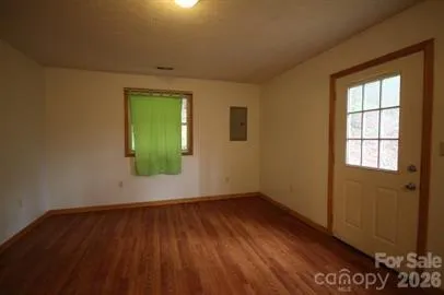 937 Shoal Creek Road Balsam Grove, NC 28708