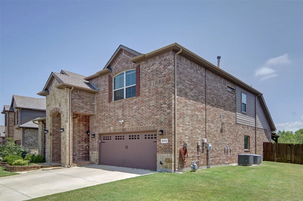 9828 Tule Lake Road Fort Worth, TX 76177