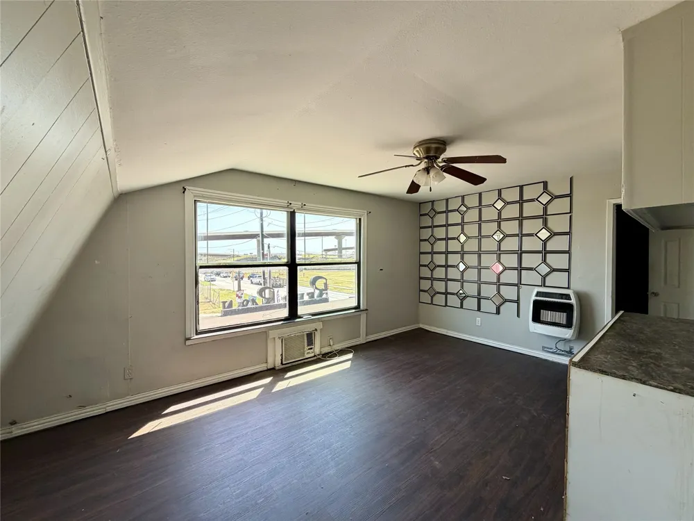 2539 W Prairie Street Denton, TX 76201