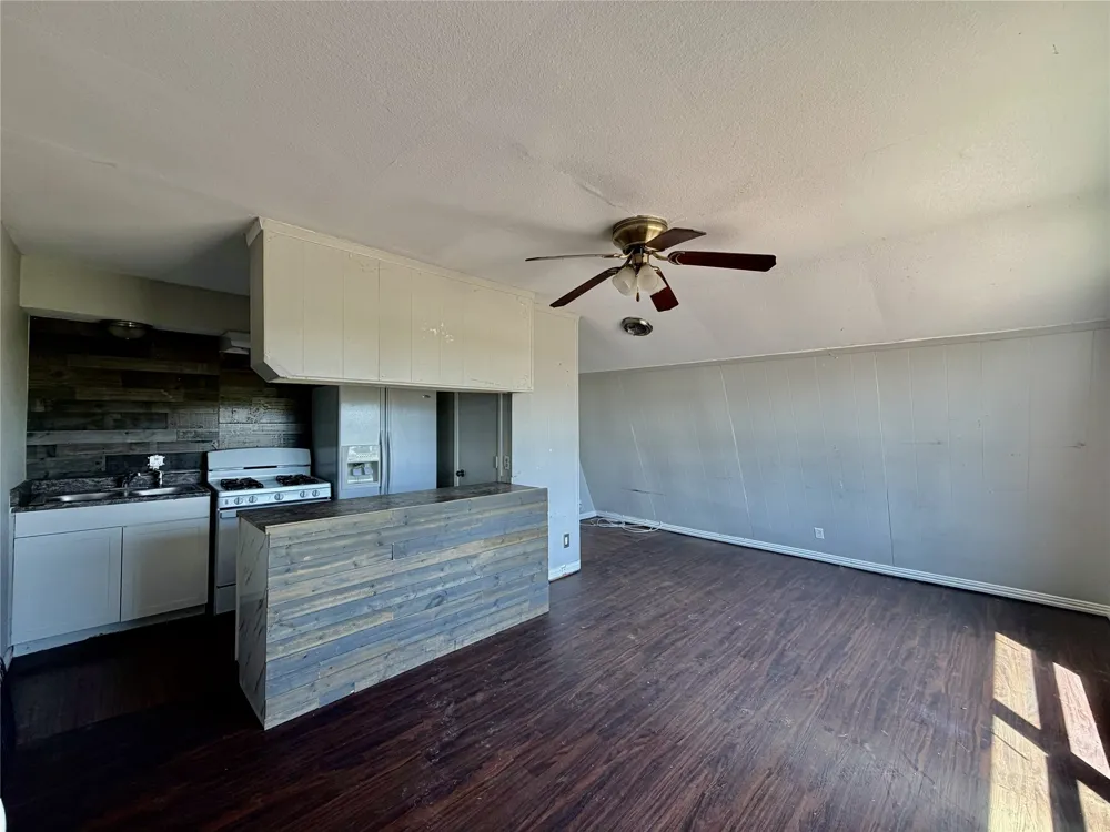 2539 W Prairie Street Denton, TX 76201