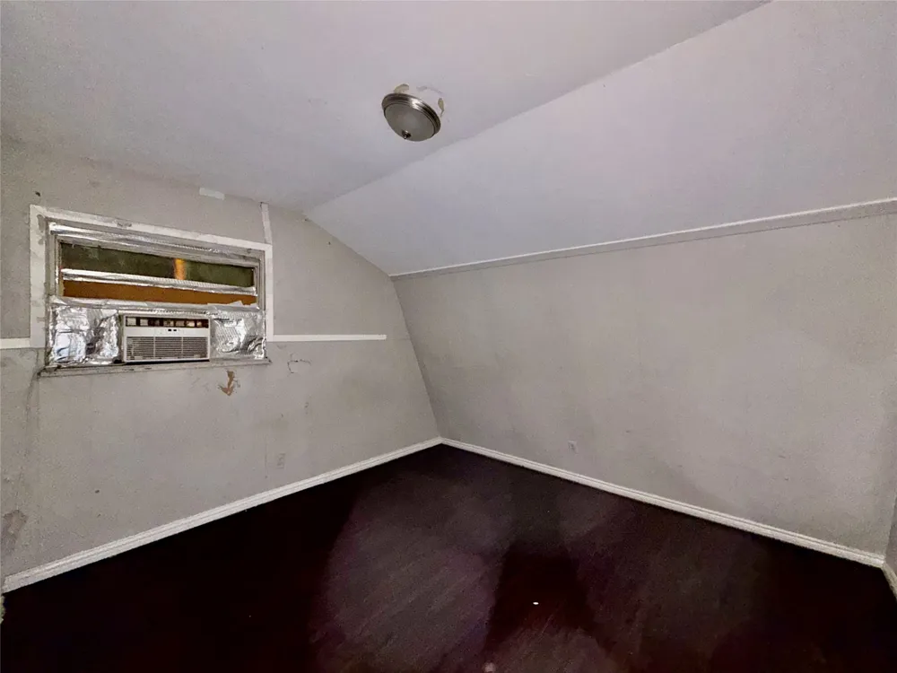2539 W Prairie Street Denton, TX 76201