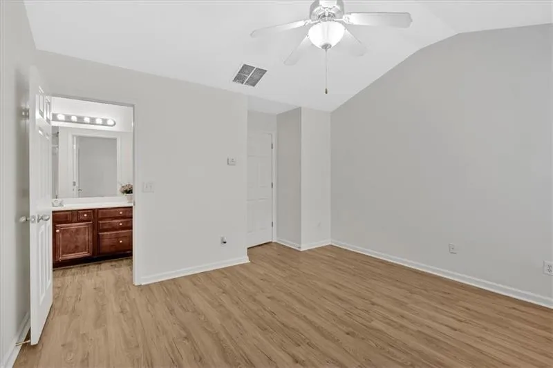 2555 Flat Shoals Road #1104 College Park, GA 30349