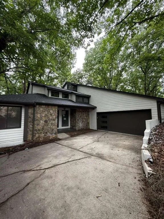 352 Peak Drive Alpharetta, GA 30022