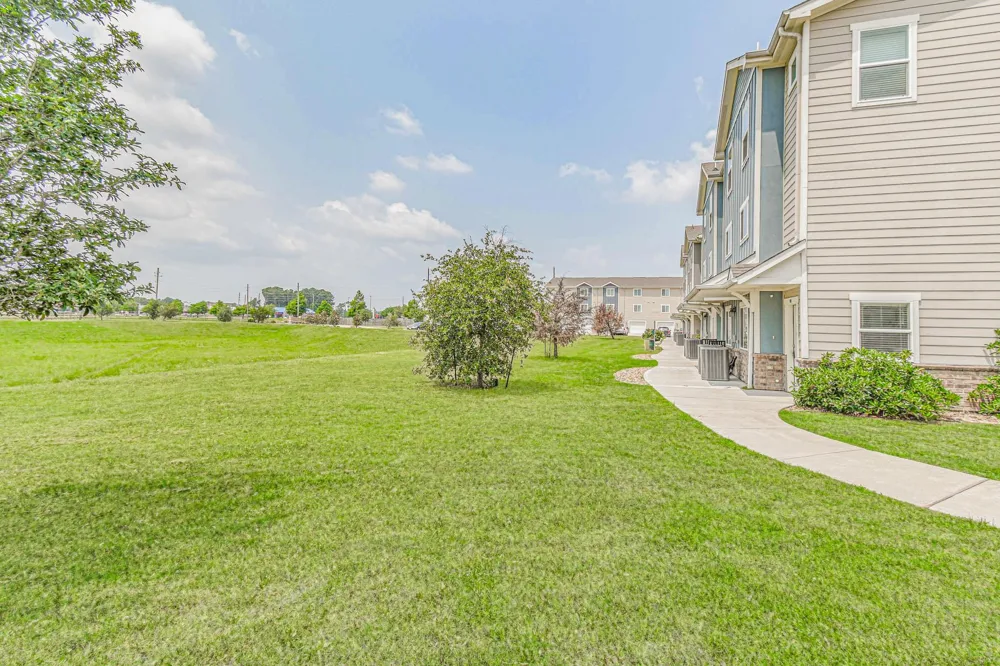 21155 Gosling Road #13C Spring, TX 77388
