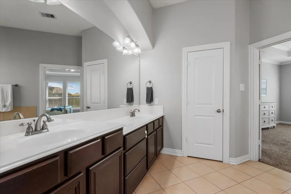 16319 Denise Terrace Drive Hockley, TX 77447