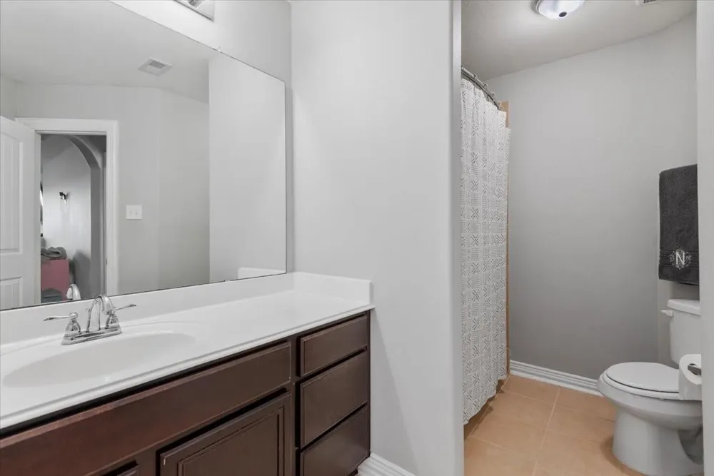 16319 Denise Terrace Drive Hockley, TX 77447