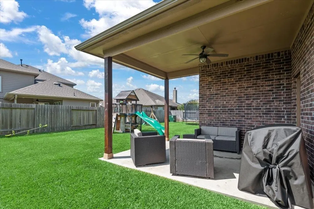 16319 Denise Terrace Drive Hockley, TX 77447