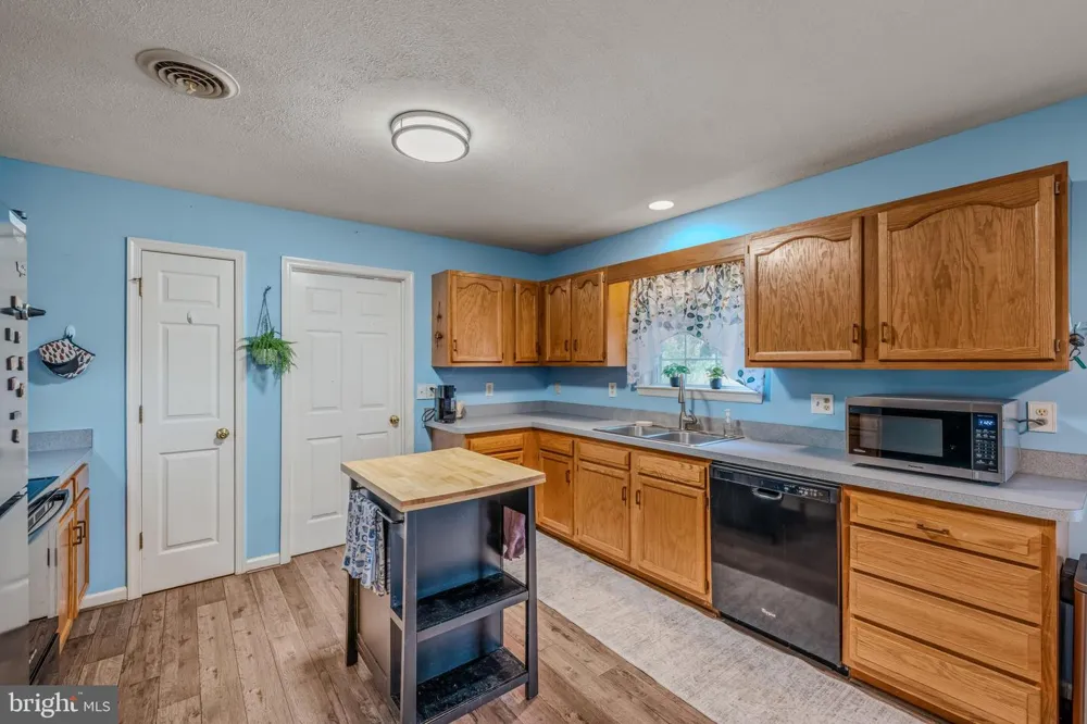 455 WILLIS DRIVE Bunker Hill, WV 25413