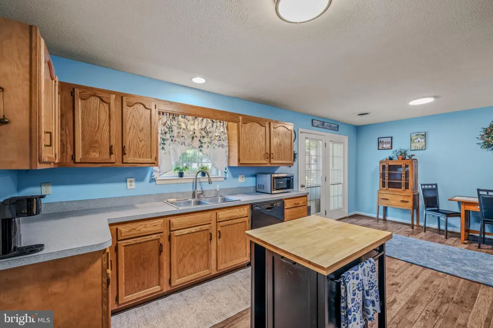 455 WILLIS DRIVE Bunker Hill, WV 25413