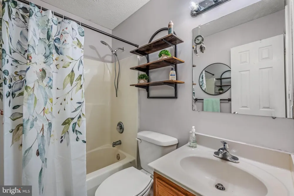 455 WILLIS DRIVE Bunker Hill, WV 25413