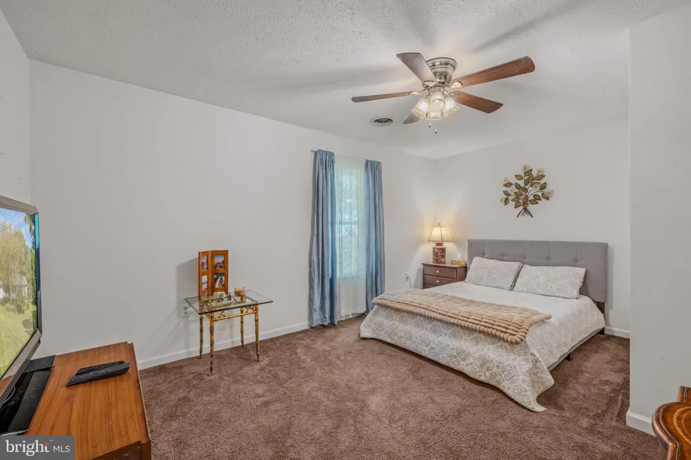 455 WILLIS DRIVE Bunker Hill, WV 25413