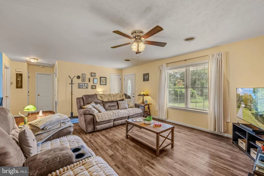 455 WILLIS DRIVE Bunker Hill, WV 25413