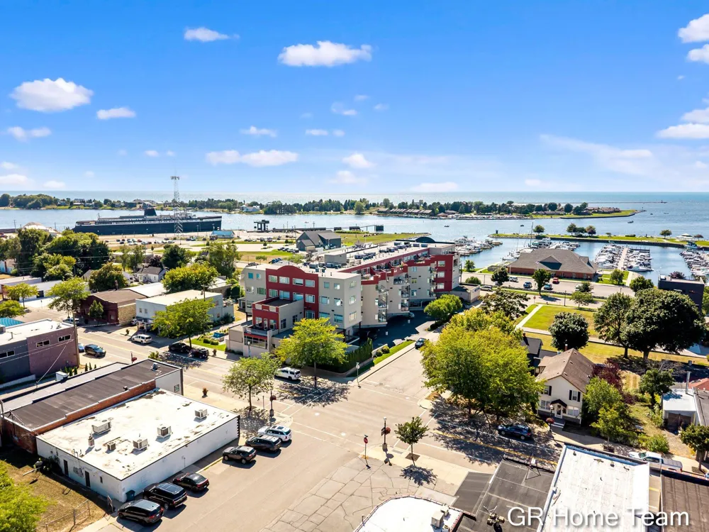 105 W Danaher Street #201 Ludington, MI 49431
