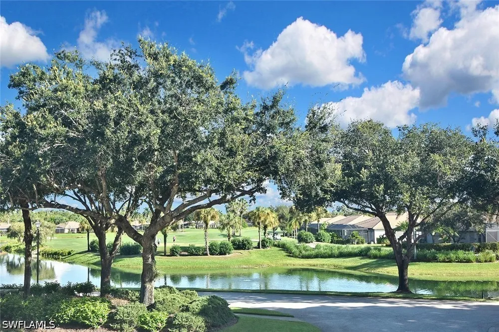 CEDAR HAMMOCK CIRCLE #122 Naples, FL 34112