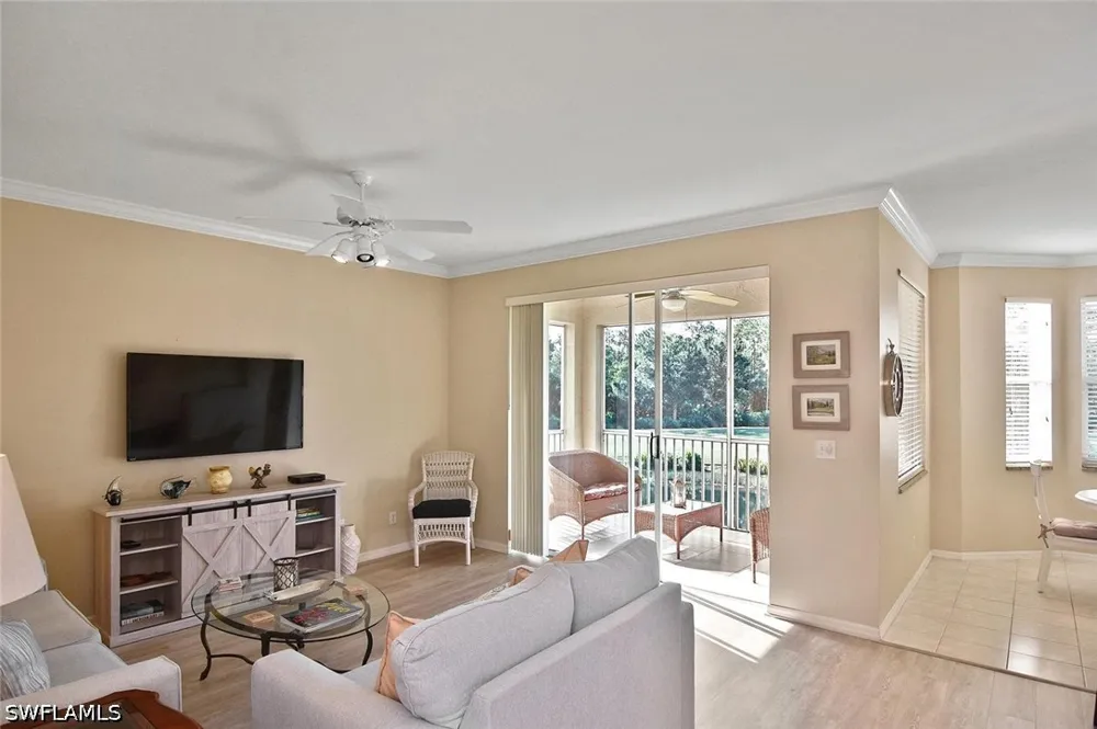 CEDAR HAMMOCK CIRCLE #122 Naples, FL 34112