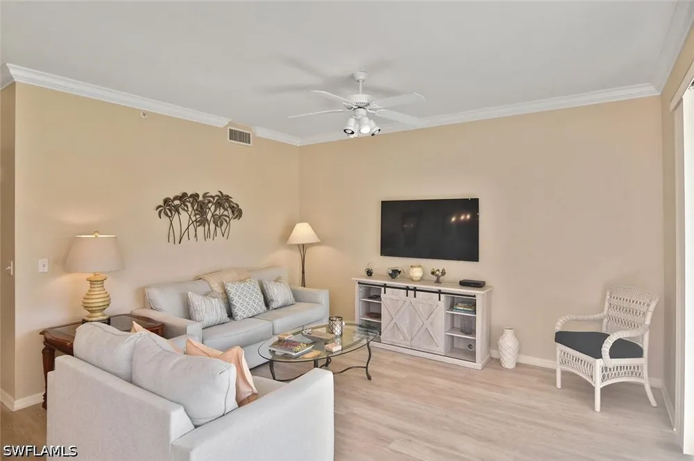 CEDAR HAMMOCK CIRCLE #122 Naples, FL 34112