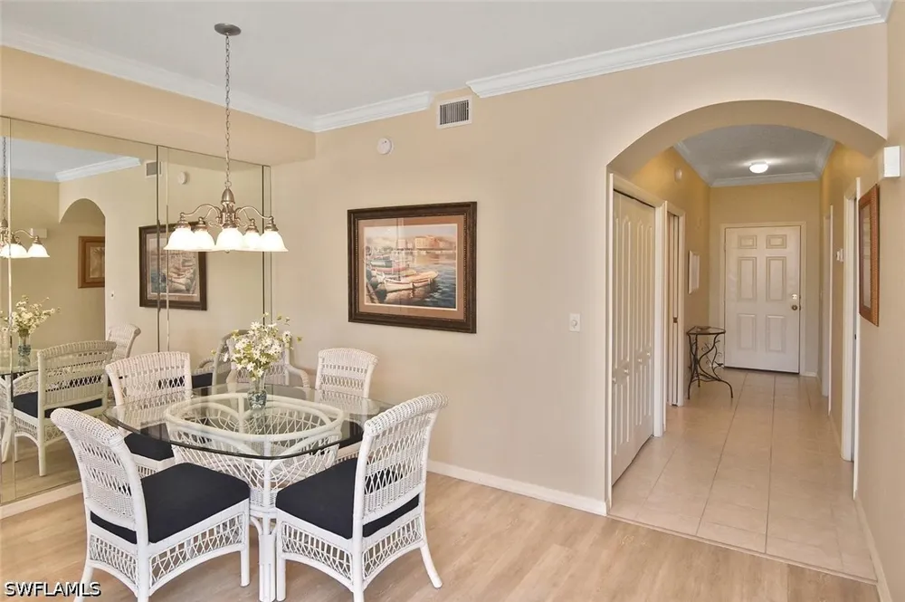 CEDAR HAMMOCK CIRCLE #122 Naples, FL 34112