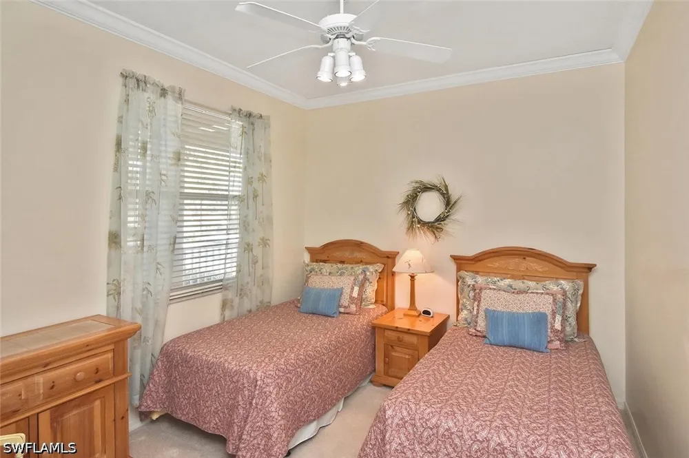CEDAR HAMMOCK CIRCLE #122 Naples, FL 34112