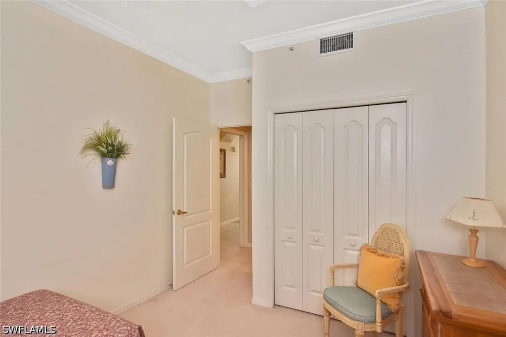CEDAR HAMMOCK CIRCLE #122 Naples, FL 34112