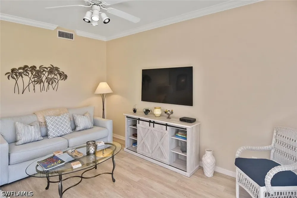 CEDAR HAMMOCK CIRCLE #122 Naples, FL 34112