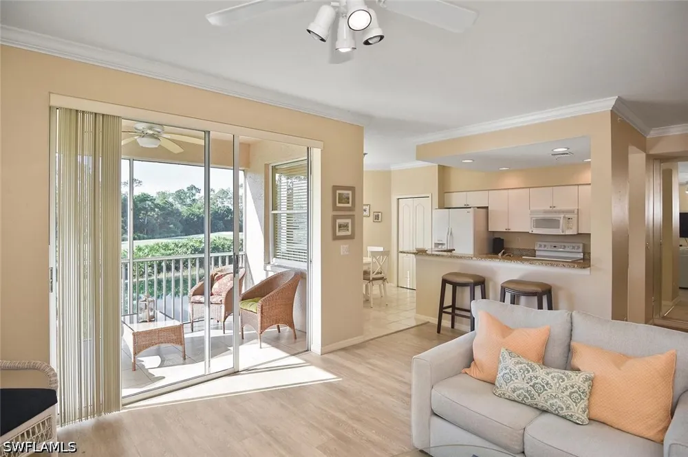 CEDAR HAMMOCK CIRCLE #122 Naples, FL 34112