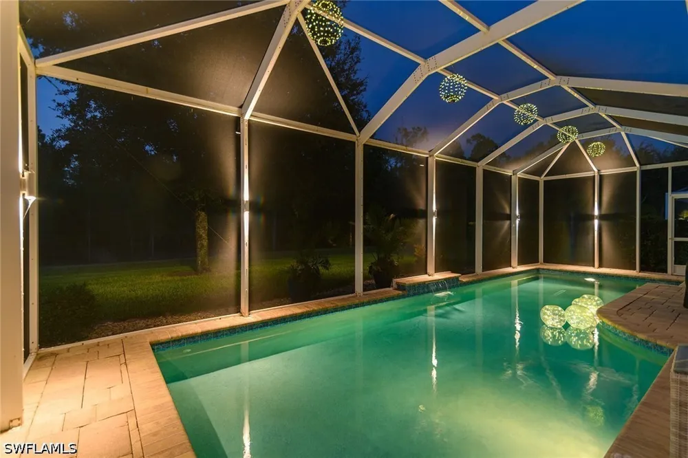 Manchester Drive Naples, FL 34114