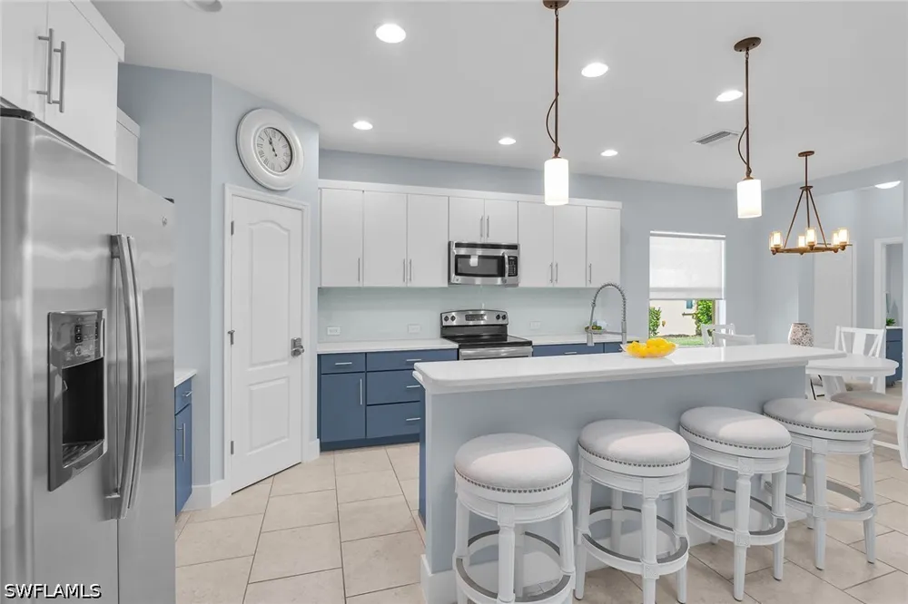 Manchester Drive Naples, FL 34114