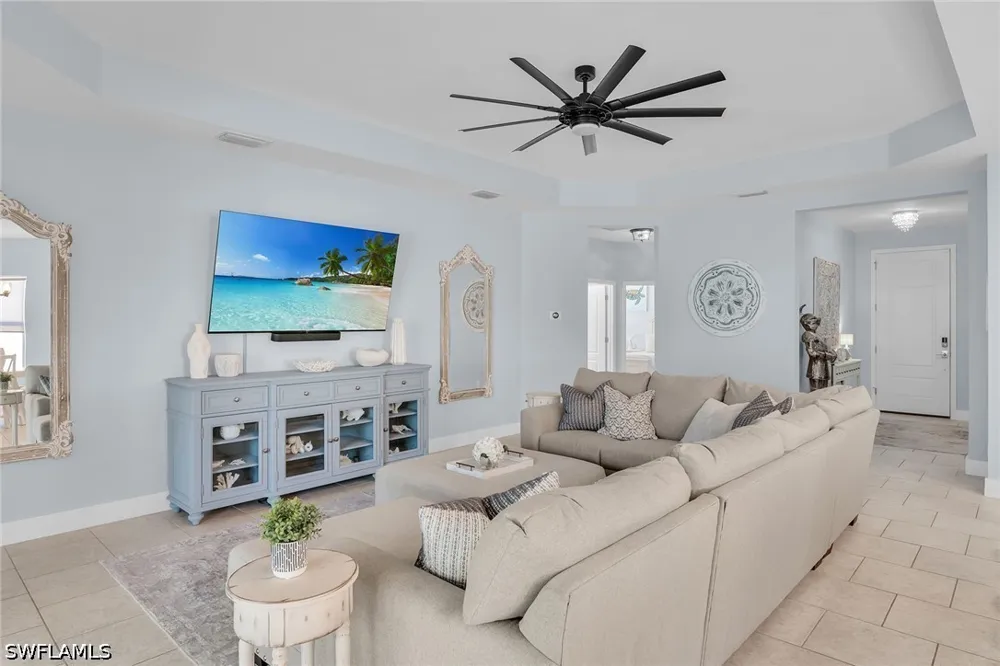 Manchester Drive Naples, FL 34114
