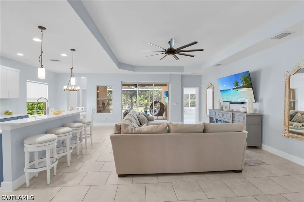 Manchester Drive Naples, FL 34114