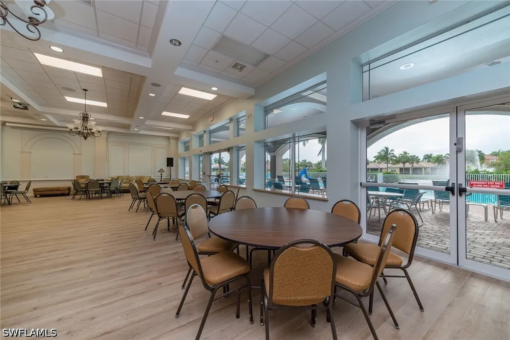 Manchester Drive Naples, FL 34114