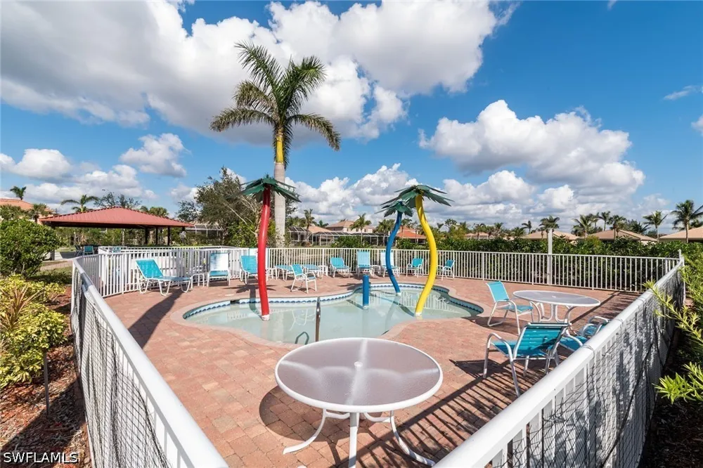 Manchester Drive Naples, FL 34114