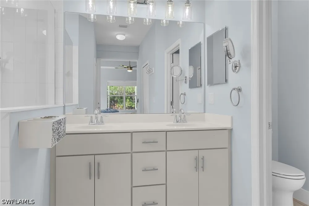 Manchester Drive Naples, FL 34114