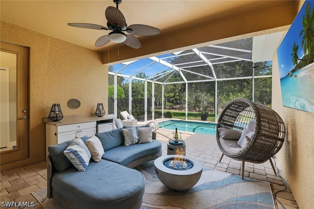 Manchester Drive Naples, FL 34114
