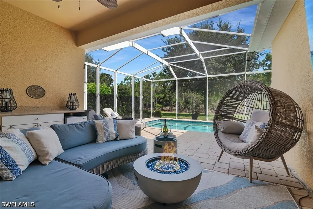 Manchester Drive Naples, FL 34114