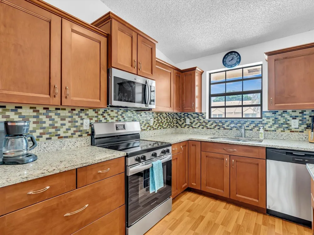 3160 LEEWOOD TERRACE #L218 Boca Raton, FL 33431